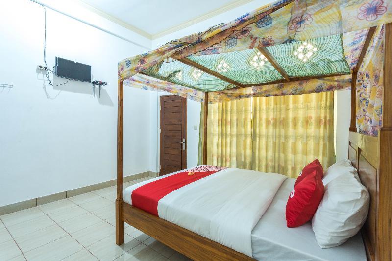 Oyo 1895 Lamancha Homestay Kuta  Extérieur photo
